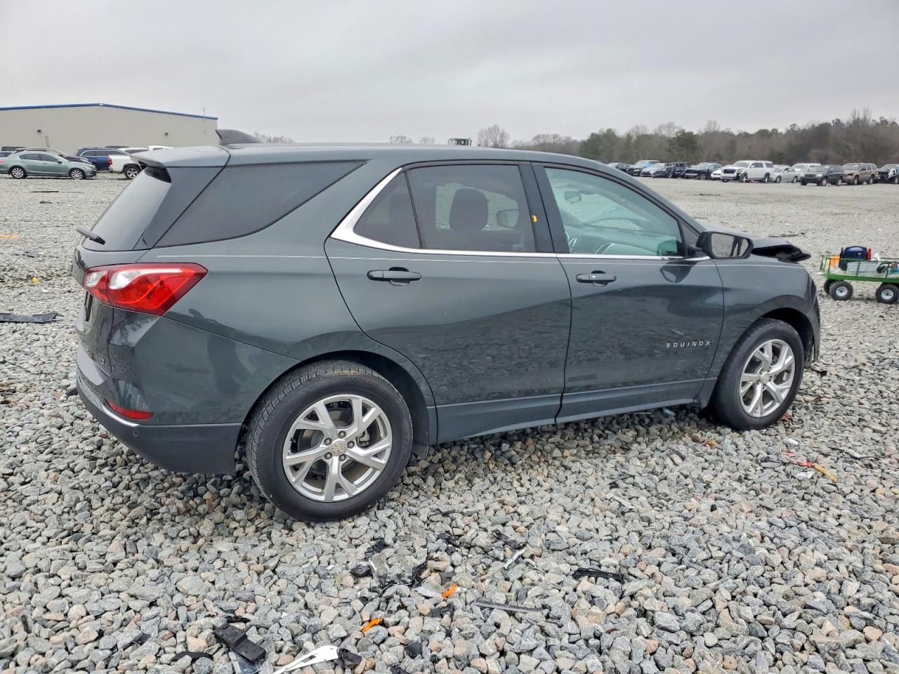 2020 CHEVROLET EQUINOX LT photo 3