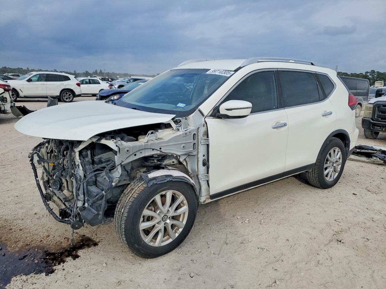 2017 NISSAN ROGUE