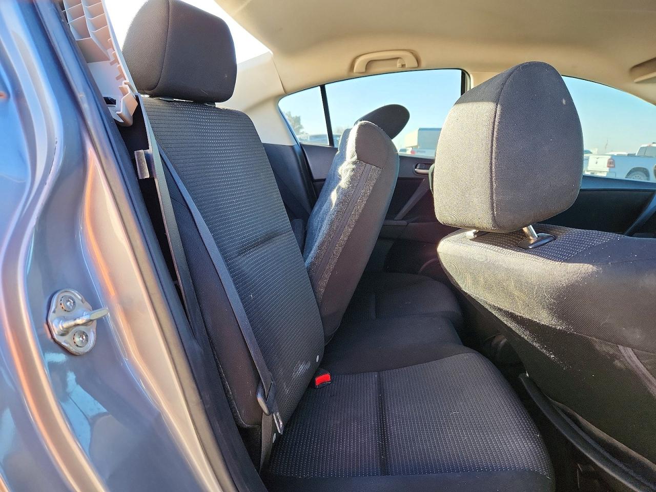 2013 MAZDA 3 I photo 10