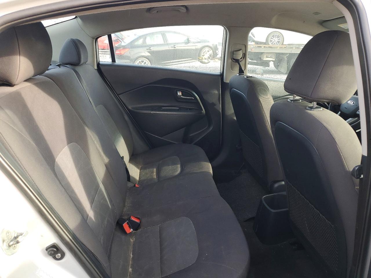 2016 KIA RIO LX photo 10