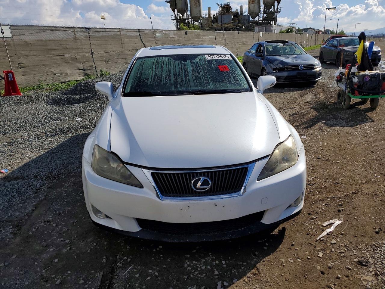 2010 LEXUS IS 250 photo 5