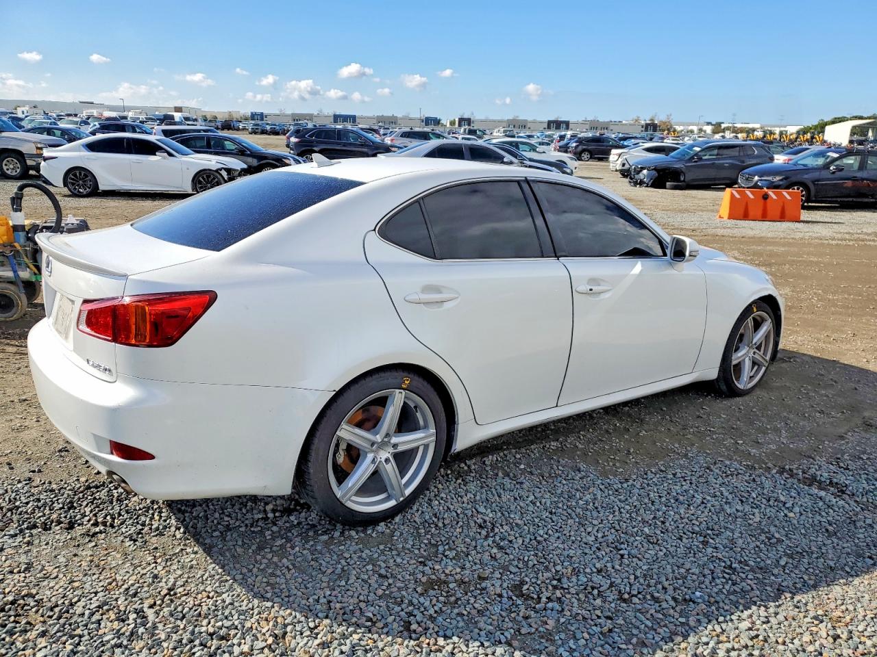 2010 LEXUS IS 250 photo 3