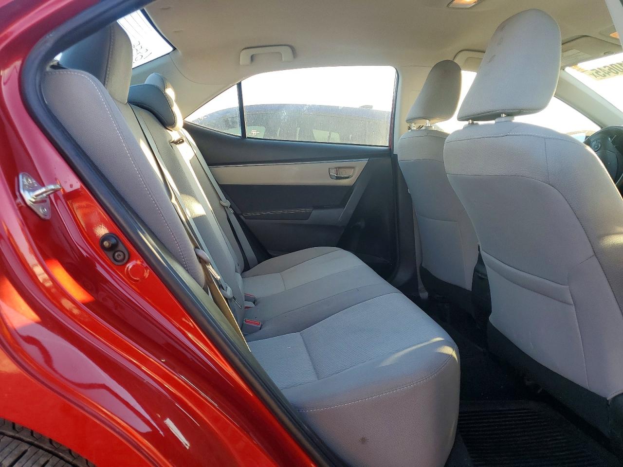 2016 TOYOTA COROLLA L photo 10