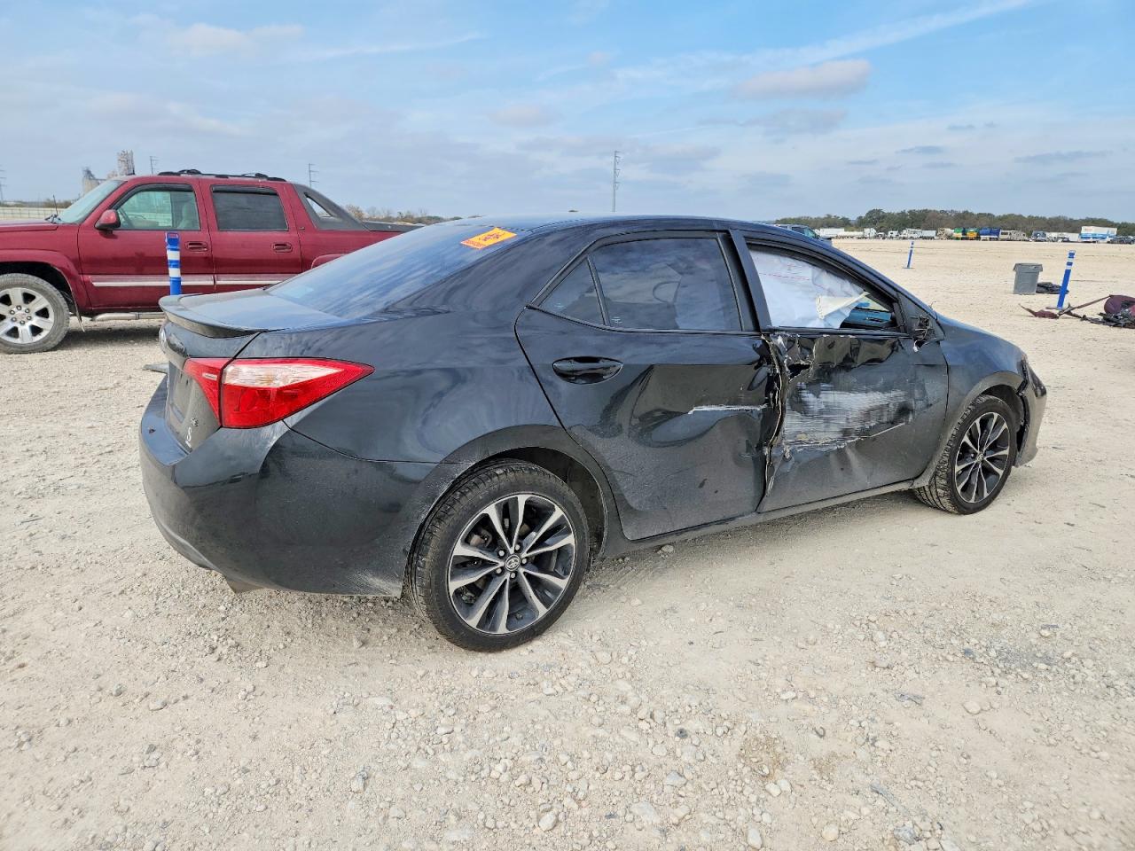 2019 TOYOTA COROLLA photo 7