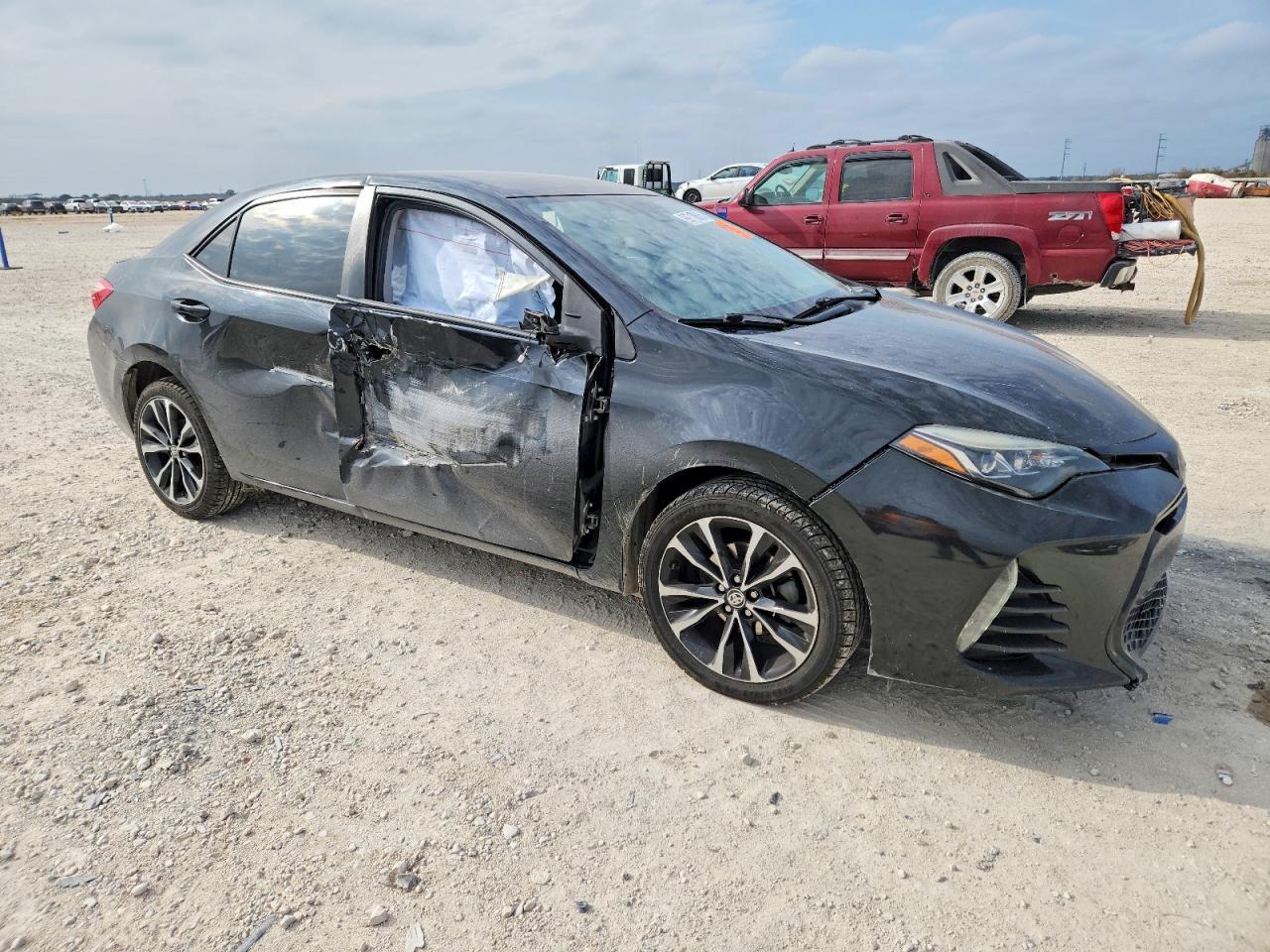 2019 TOYOTA COROLLA photo 10