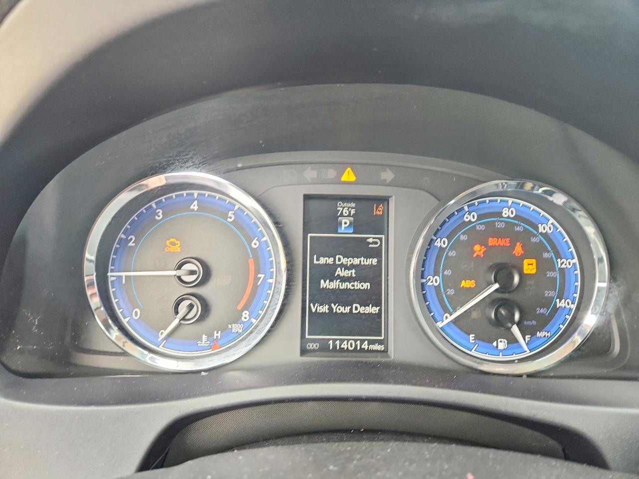 2019 TOYOTA COROLLA photo 25
