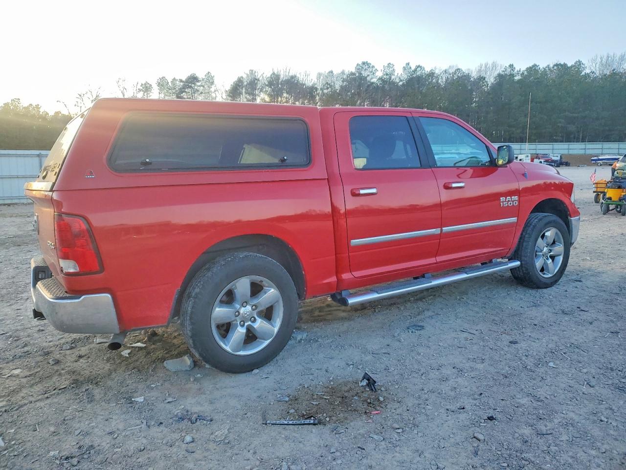 2013 RAM 1500 SLT photo 3
