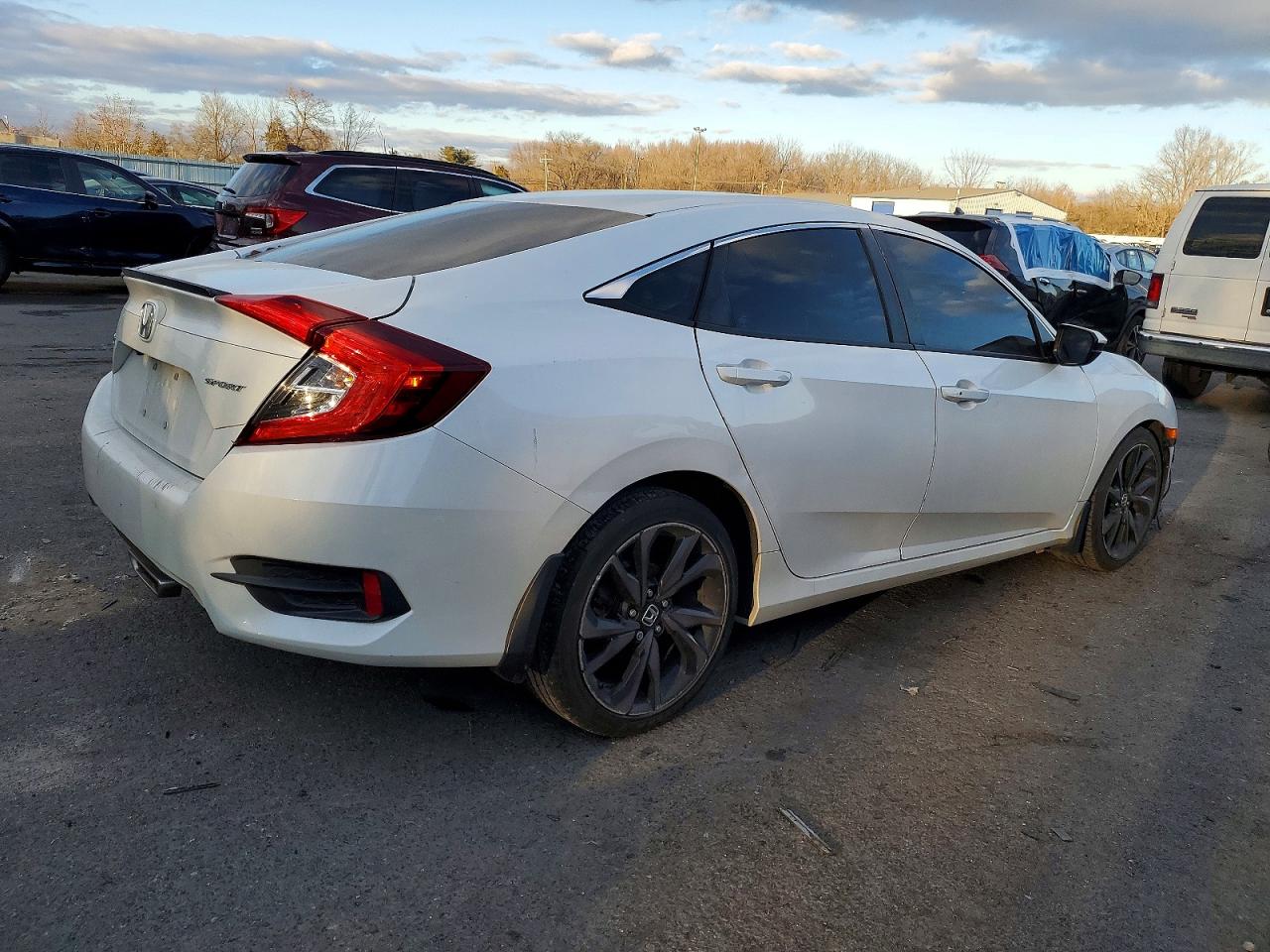 2020 HONDA CIVIC SPORT photo 3
