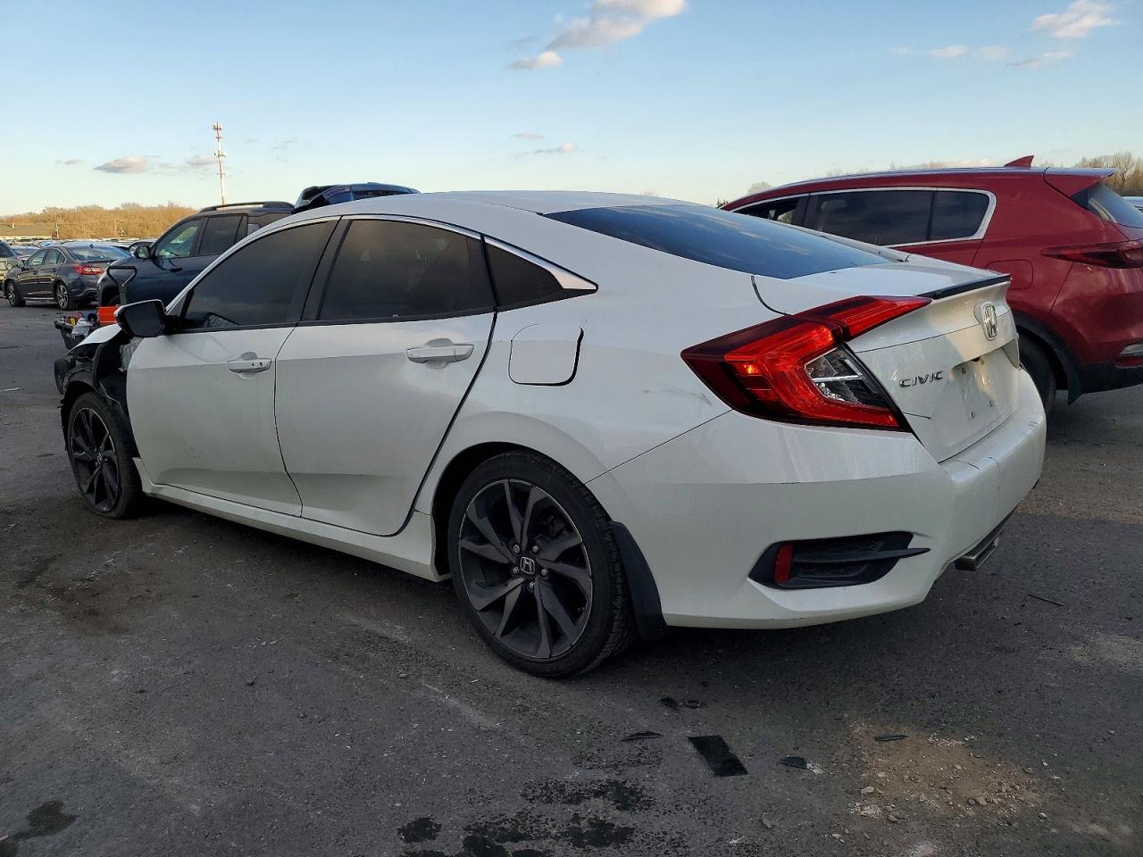 2020 HONDA CIVIC SPORT photo 2