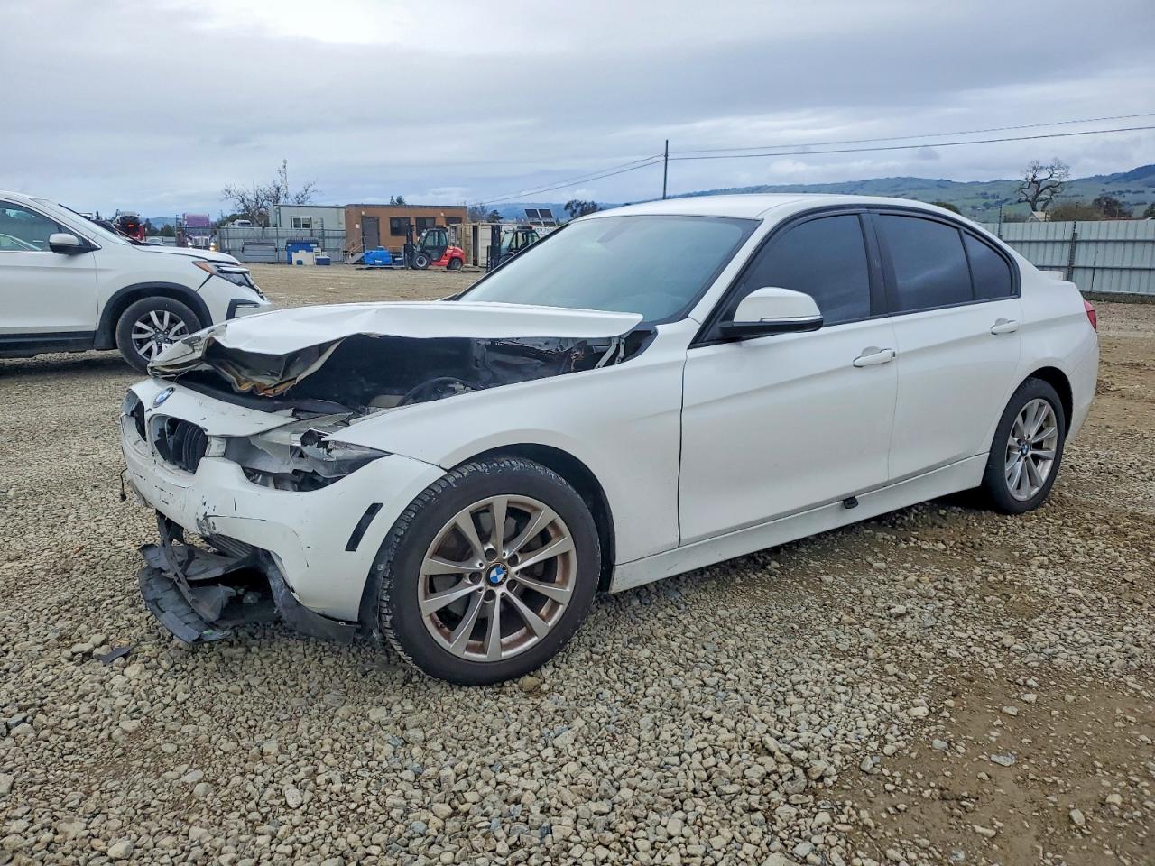 2016 BMW 320
