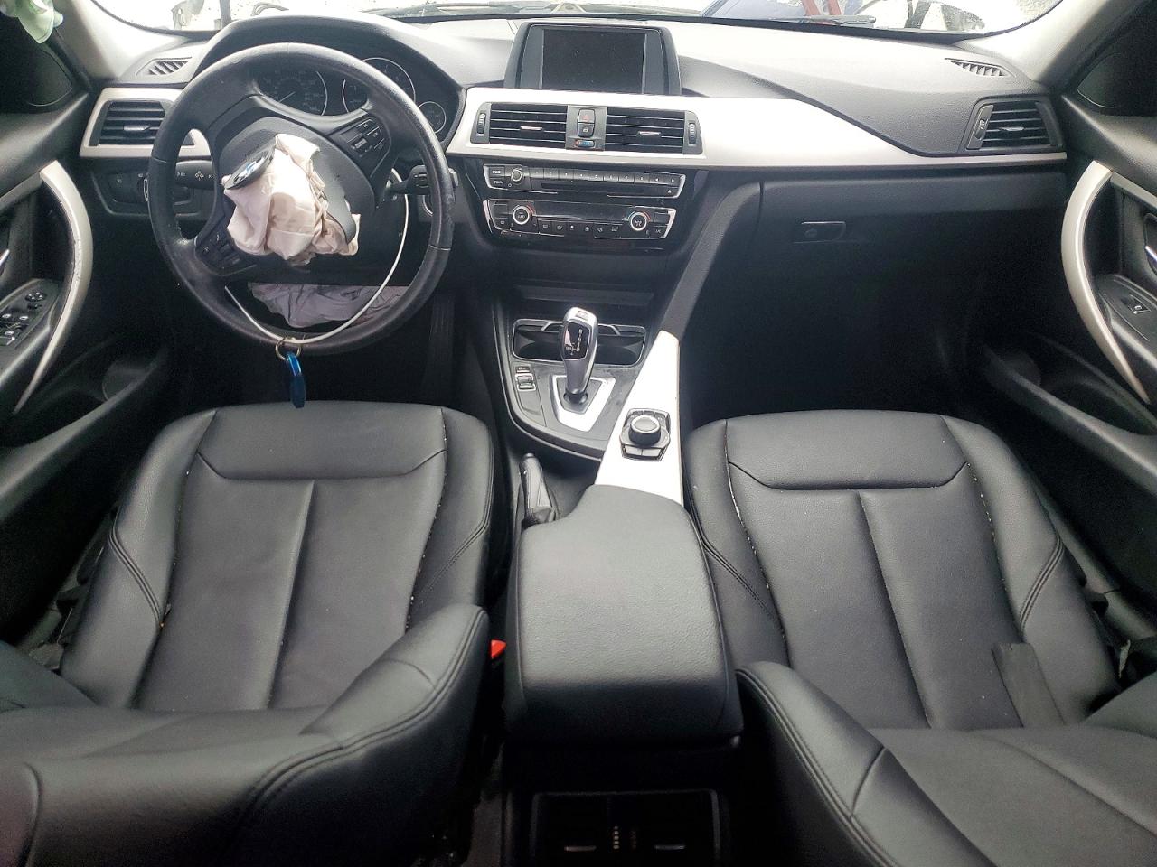 2016 BMW 320 I photo 8