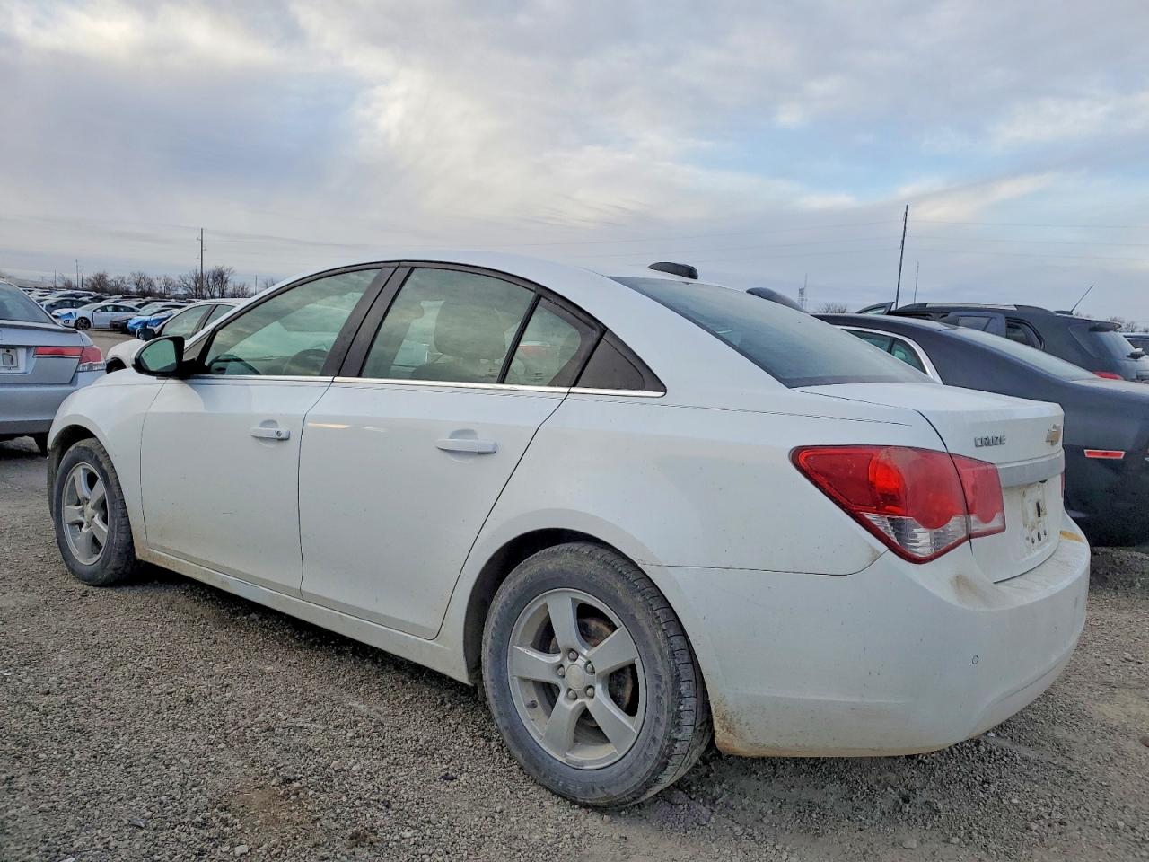 2016 CHEVROLET CRUZE LIMITED LT photo 3