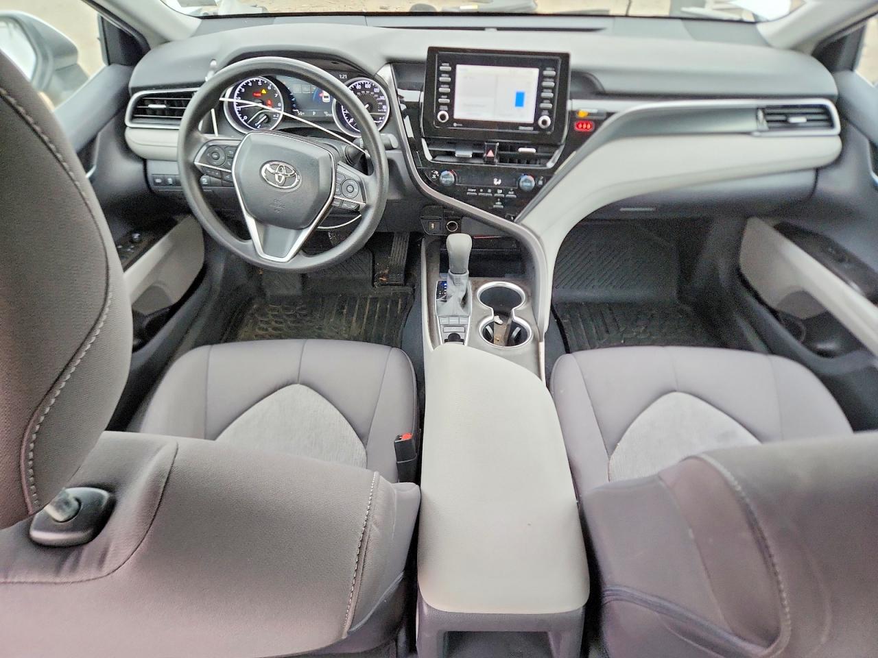 2023 TOYOTA CAMRY LE photo 8