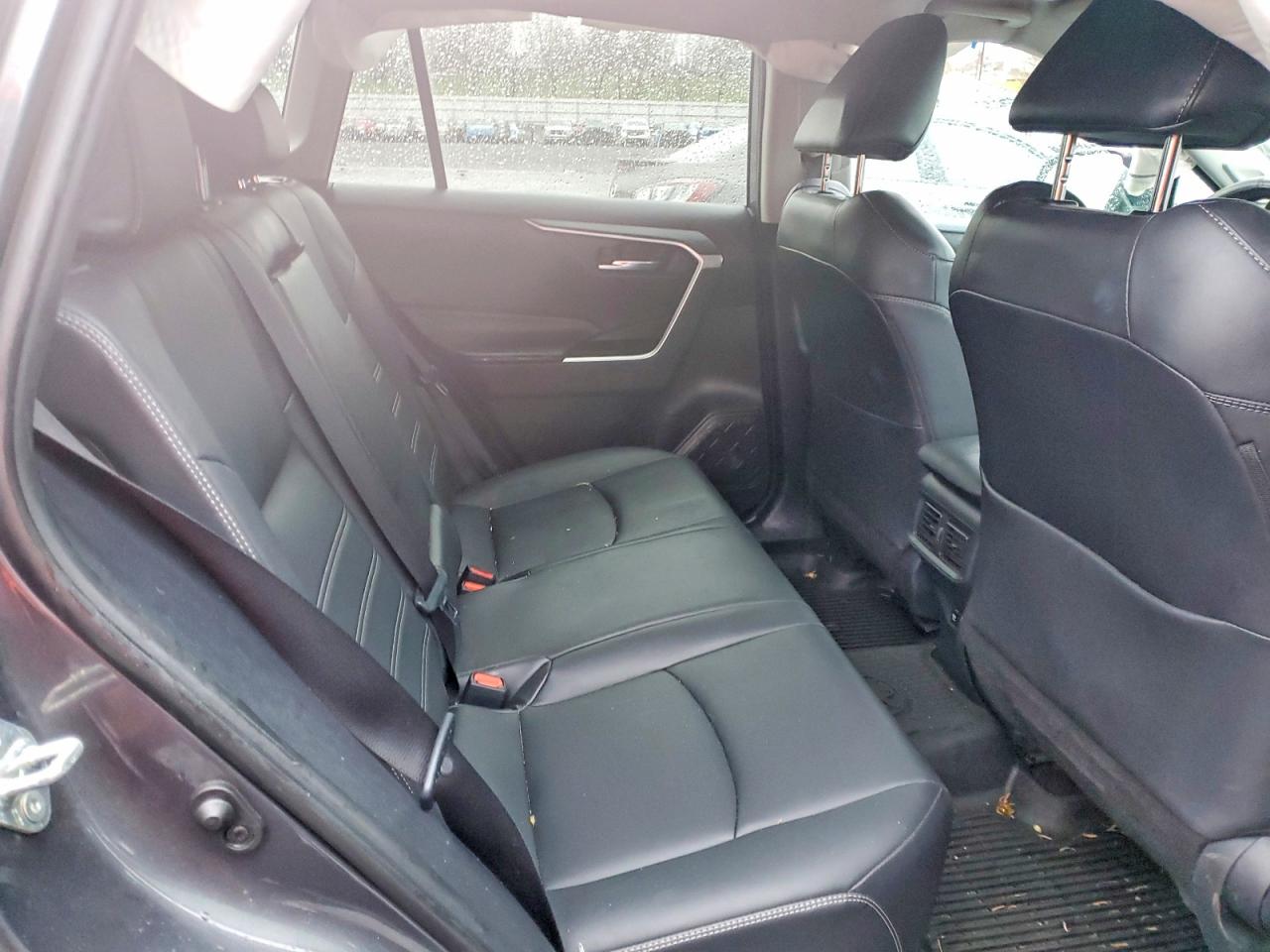 2019 TOYOTA RAV4 XLE PREMIUM photo 10