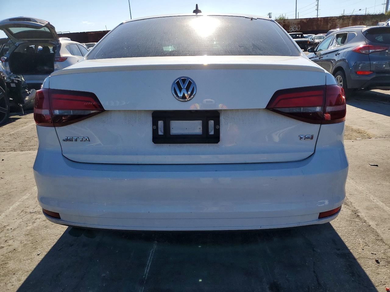 2016 VOLKSWAGEN JETTA SPORT photo 6