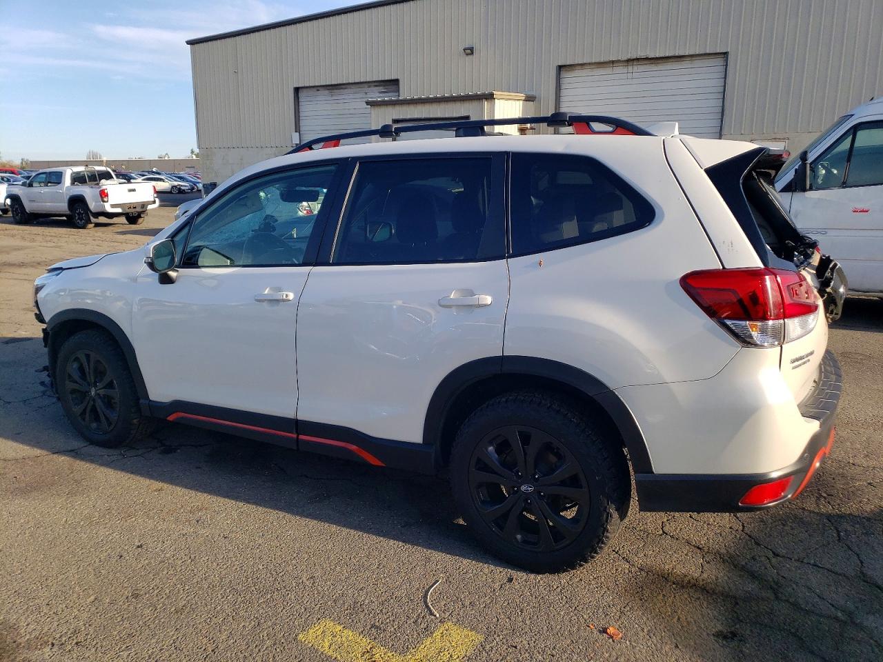 2019 SUBARU FORESTER SPORT photo 2