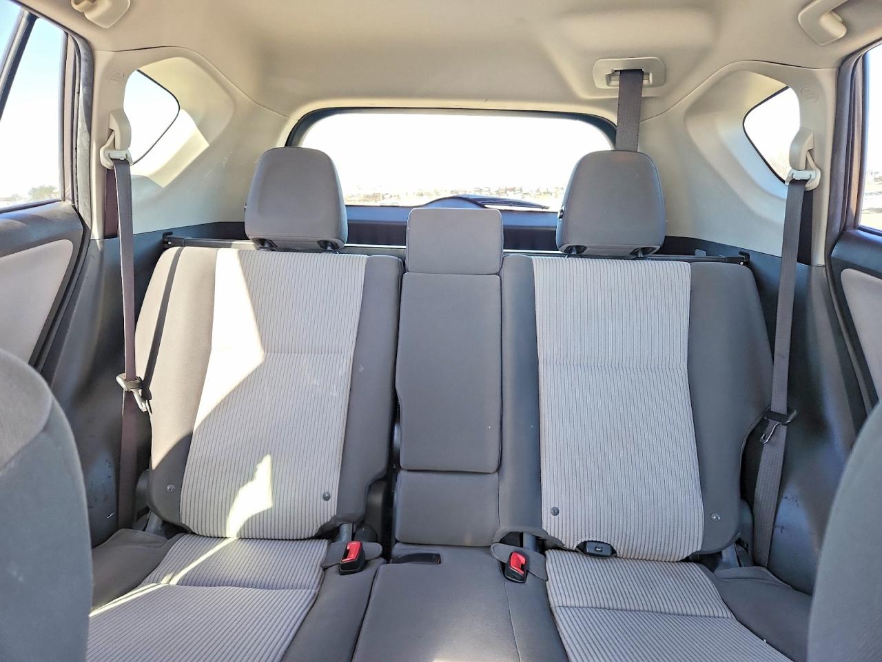 2015 TOYOTA RAV4 LE photo 10