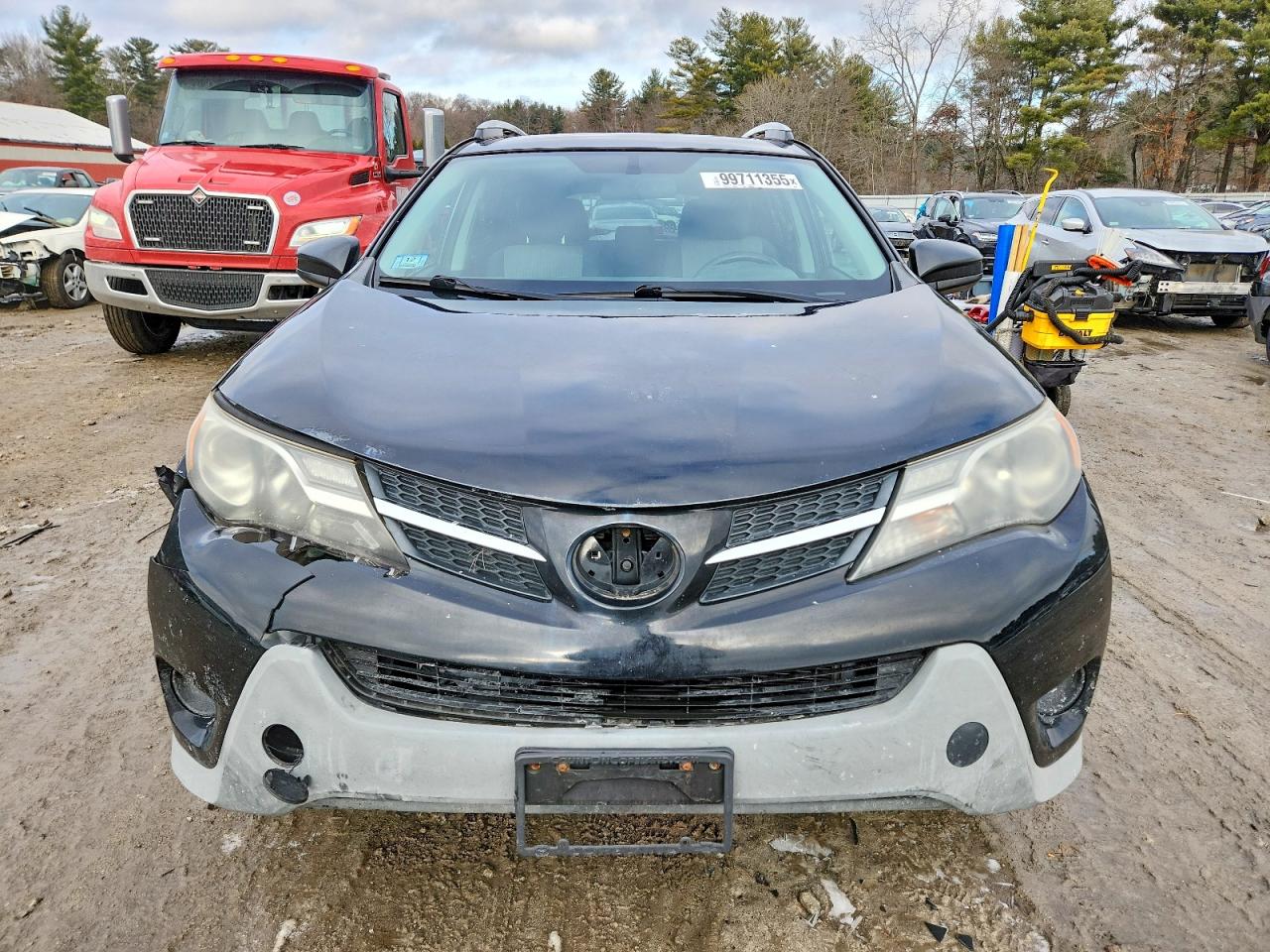 2015 TOYOTA RAV4 LE photo 5