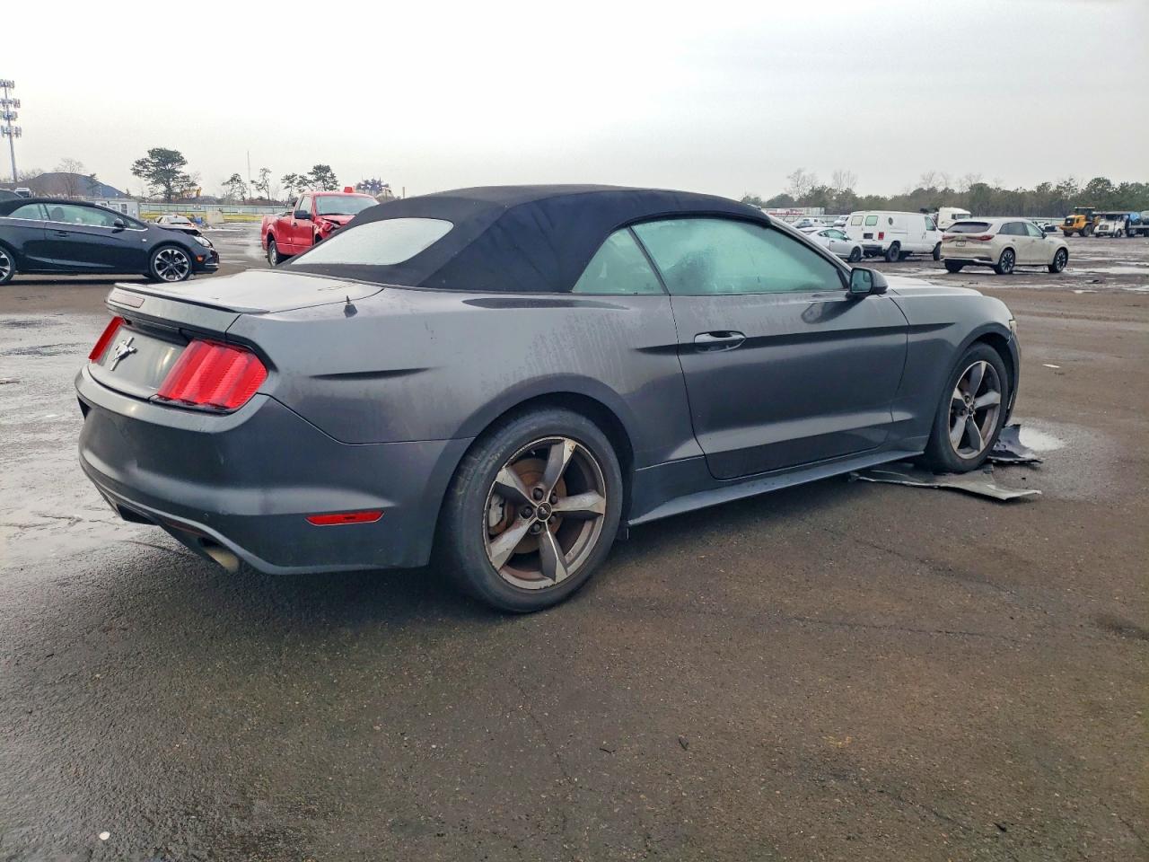2015 FORD MUSTANG photo 3