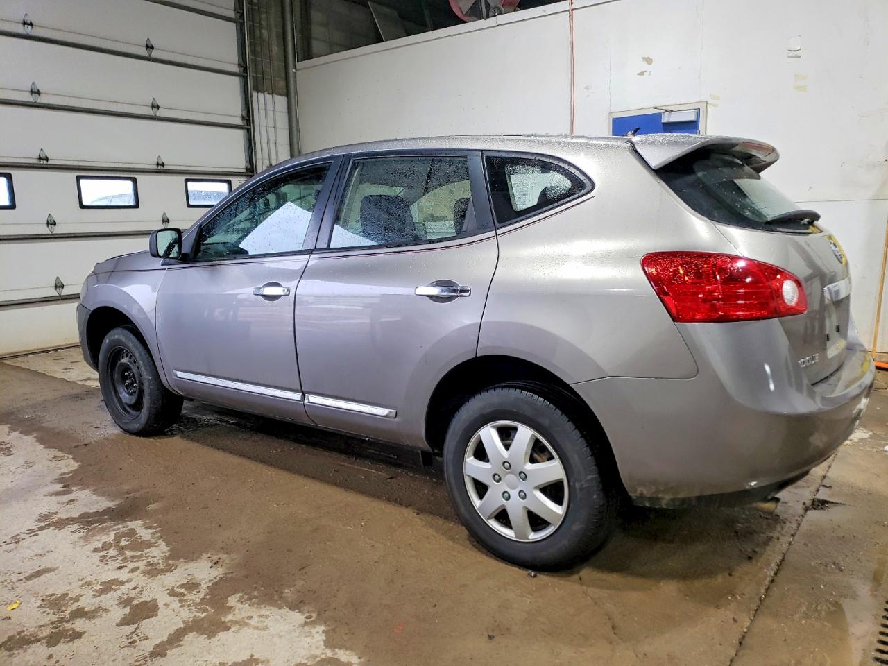 2013 NISSAN ROGUE S photo 2
