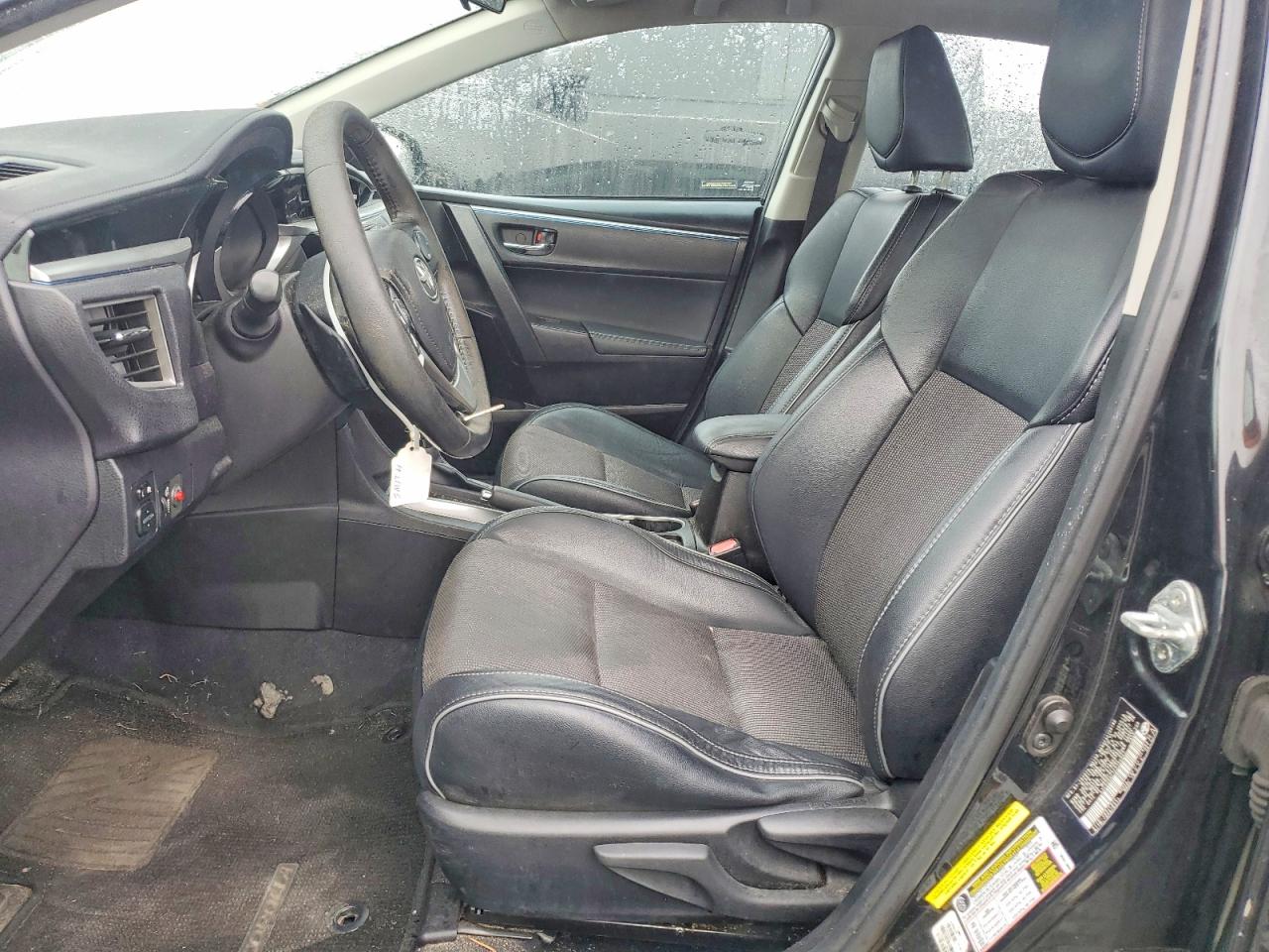2015 TOYOTA COROLLA L photo 7