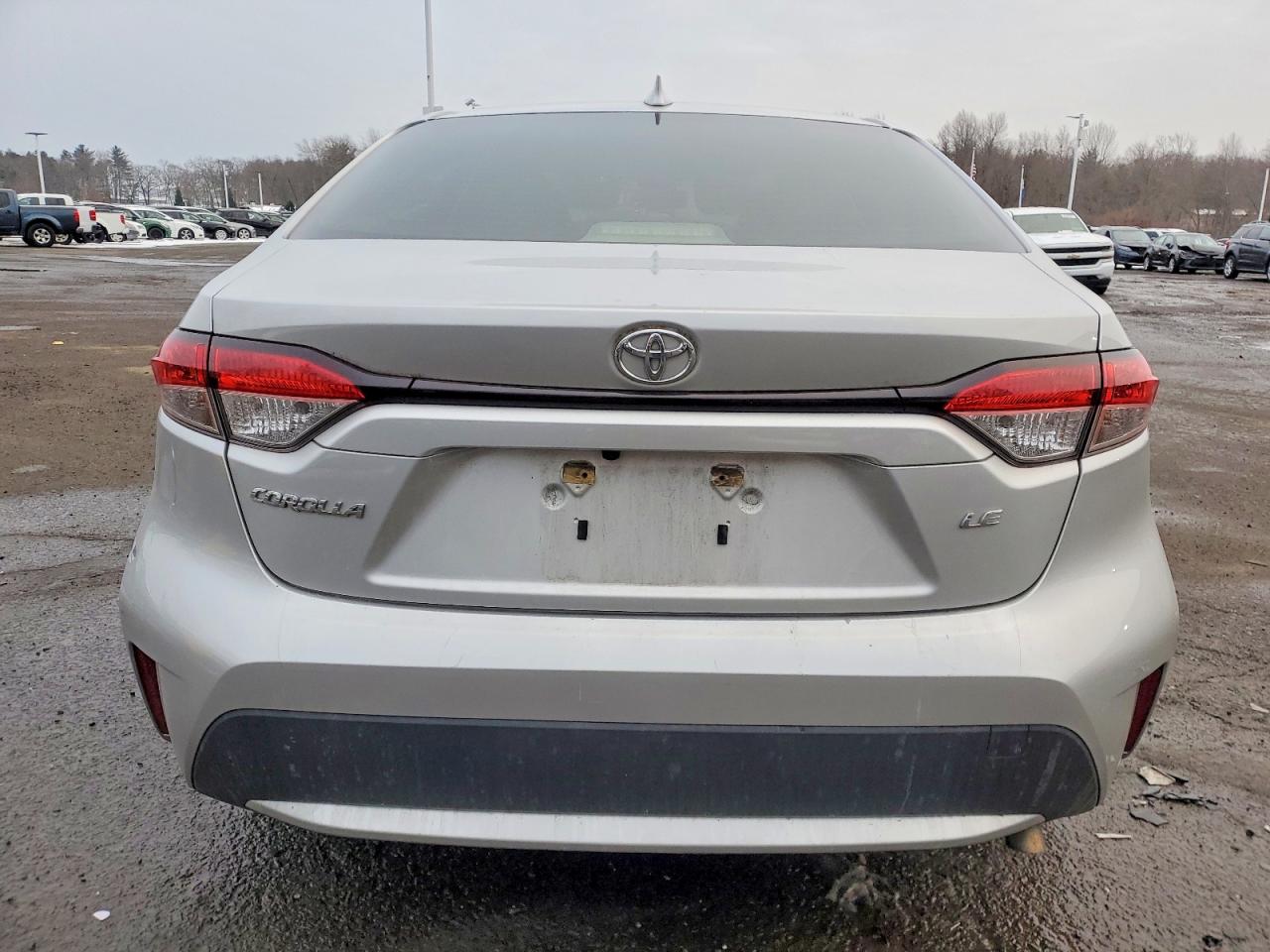 2020 TOYOTA COROLLA LE photo 6