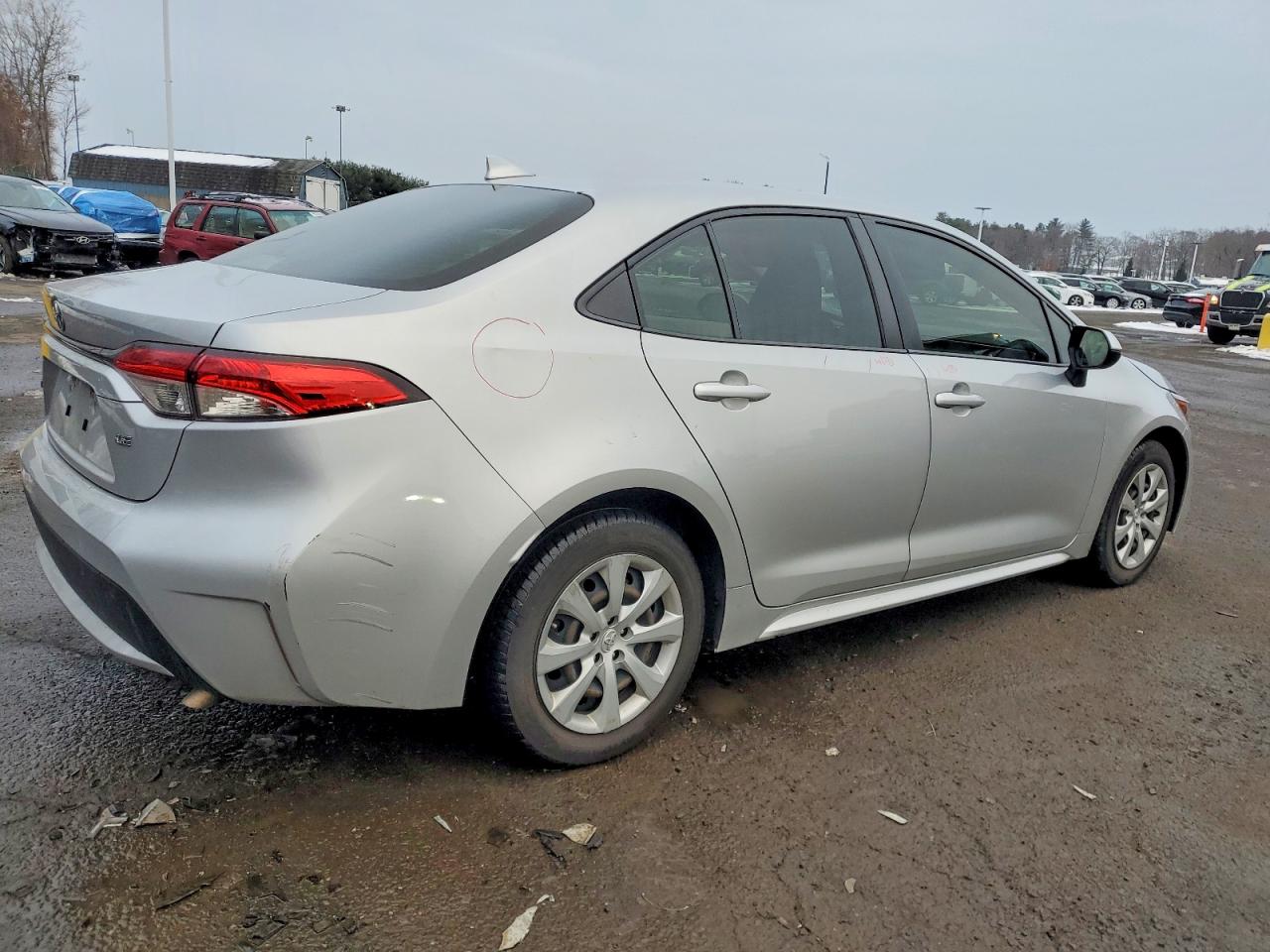 2020 TOYOTA COROLLA LE photo 3