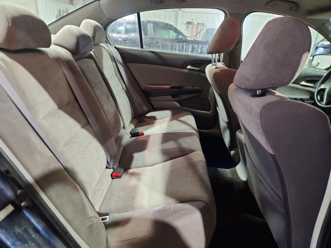 2009 HONDA ACCORD LX photo 10