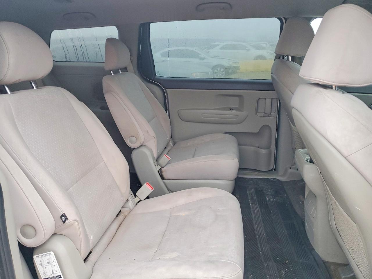 2016 KIA SEDONA L photo 11