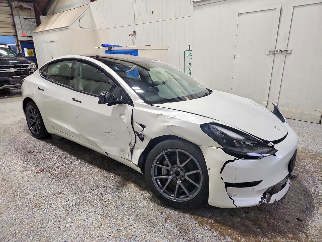 2022 TESLA MODEL 3 photo 4