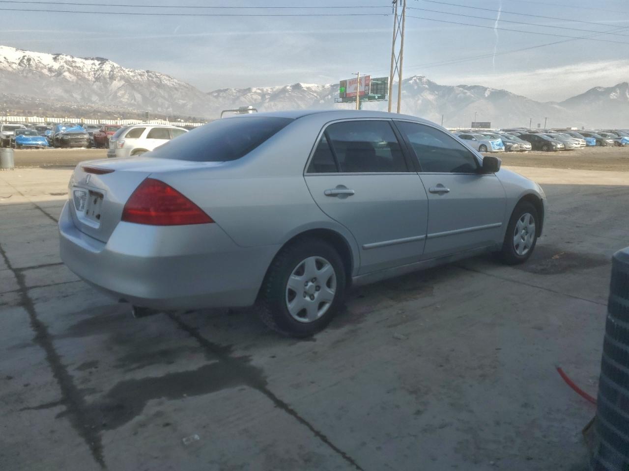 2007 HONDA ACCORD LX photo 3