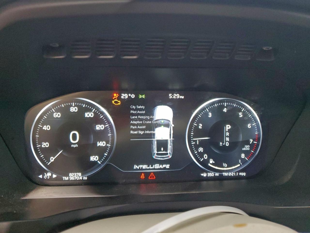 2016 VOLVO XC90 T6 photo 9
