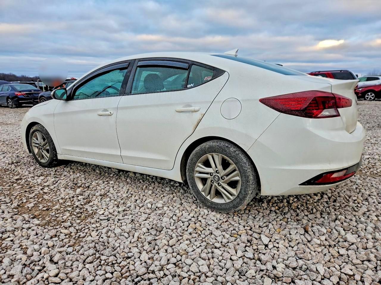 2019 HYUNDAI ELANTRA SEL photo 2