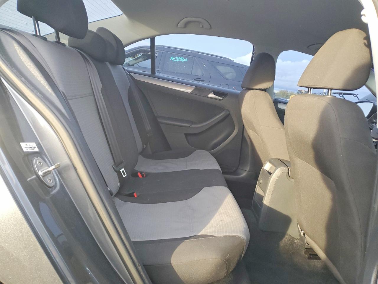 2017 VOLKSWAGEN JETTA S photo 10