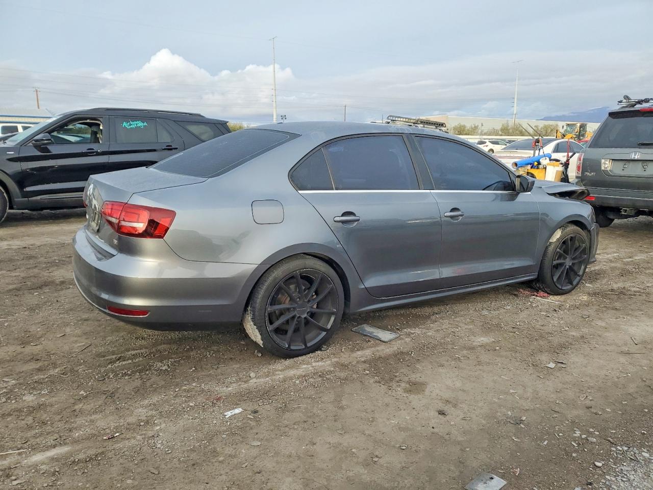 2017 VOLKSWAGEN JETTA S photo 3