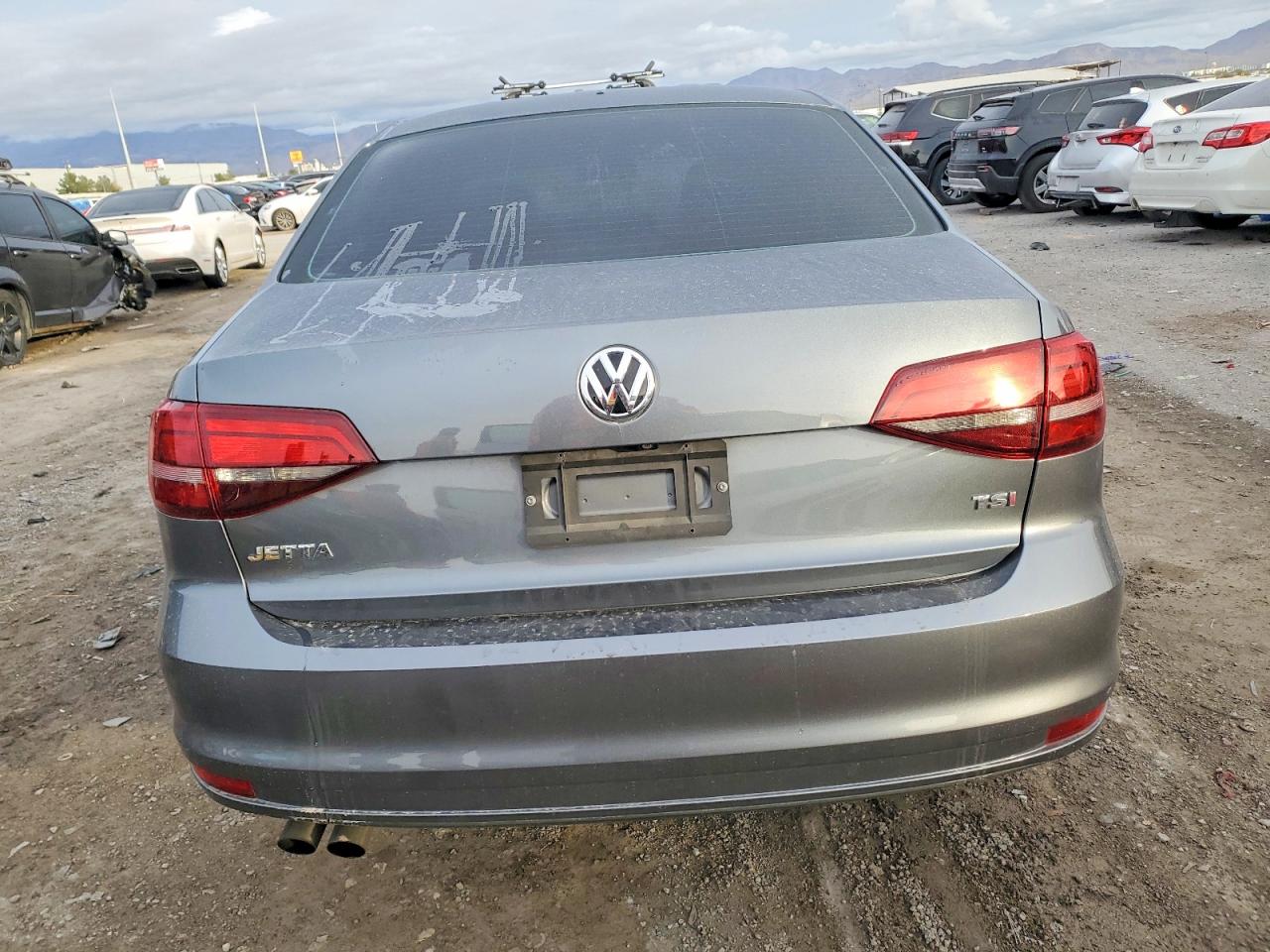 2017 VOLKSWAGEN JETTA S photo 6