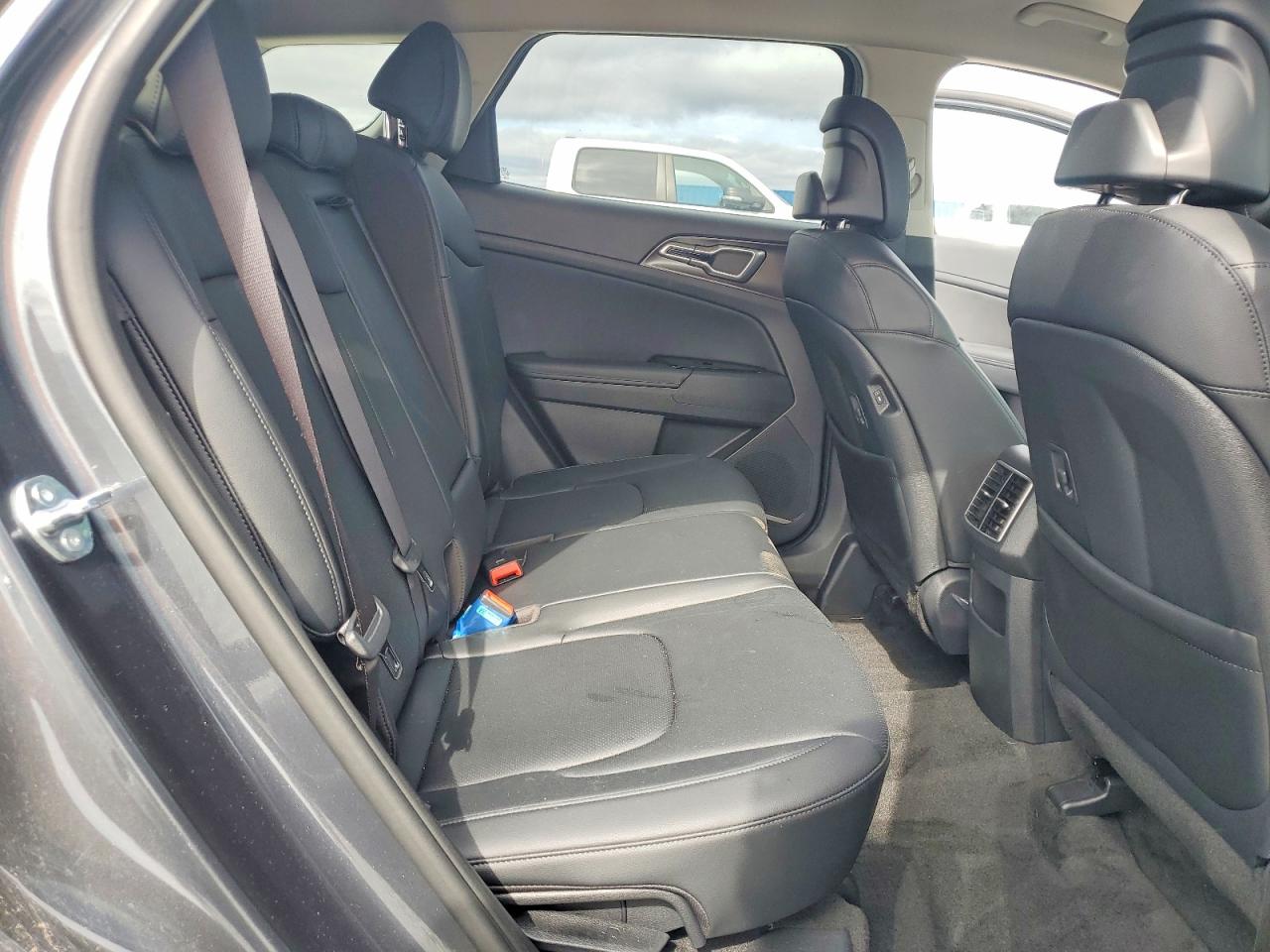 2025 KIA SPORTAGE EX photo 11