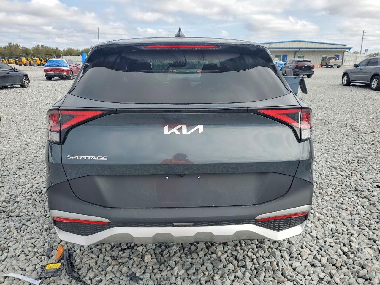 2025 KIA SPORTAGE EX photo 6