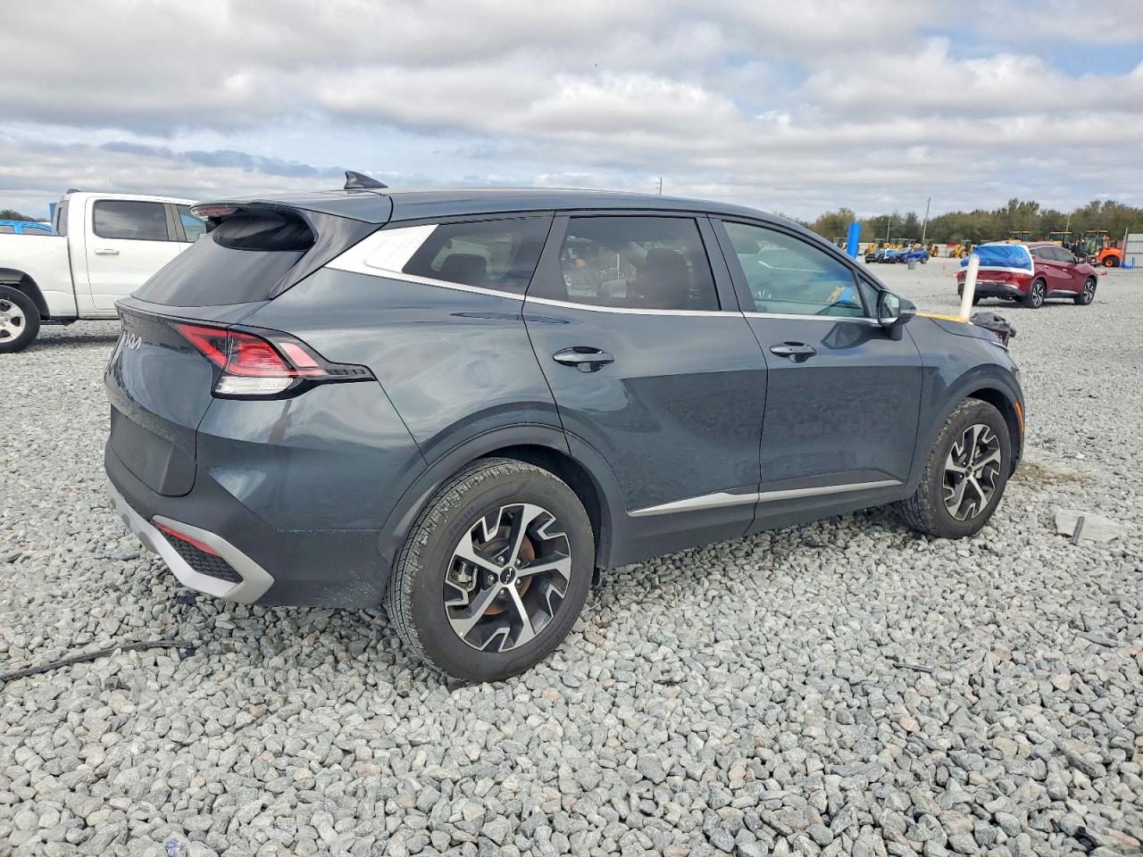 2025 KIA SPORTAGE EX photo 3