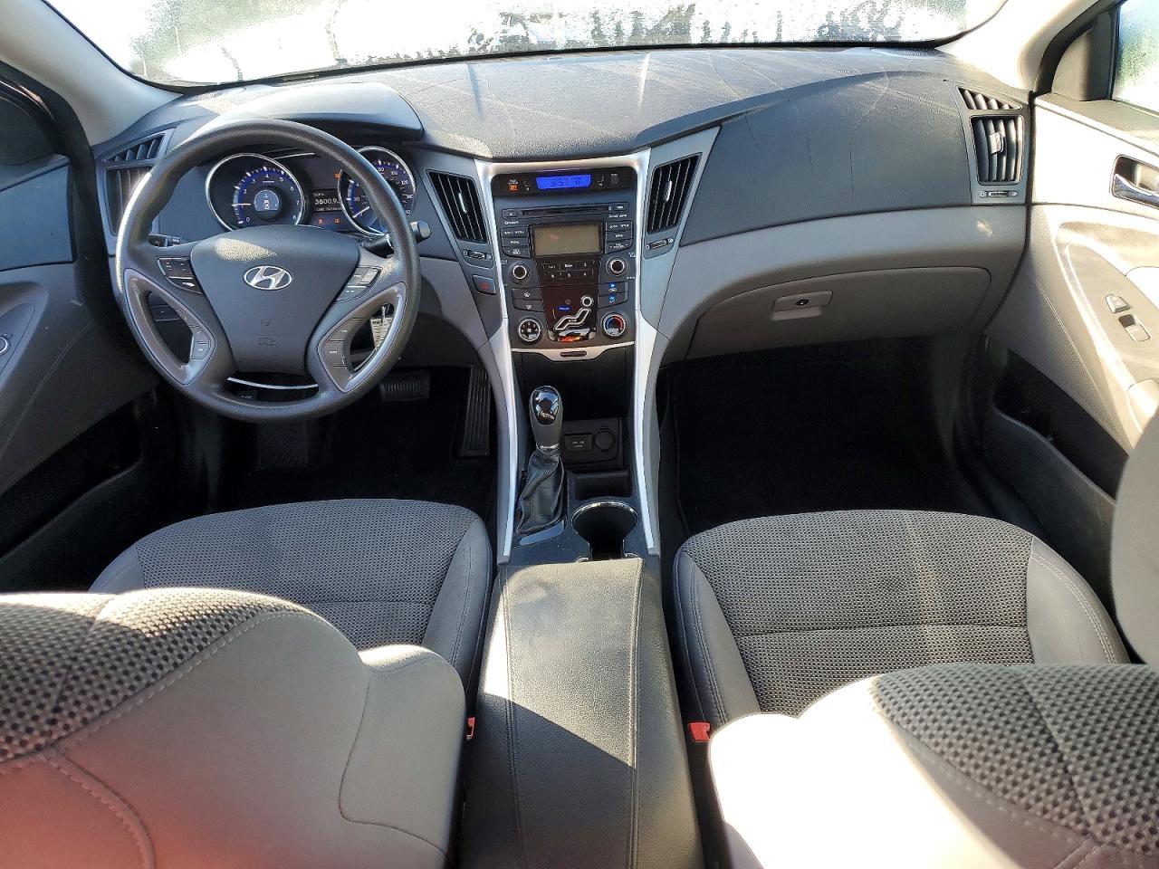 2013 HYUNDAI SONATA GLS photo 8