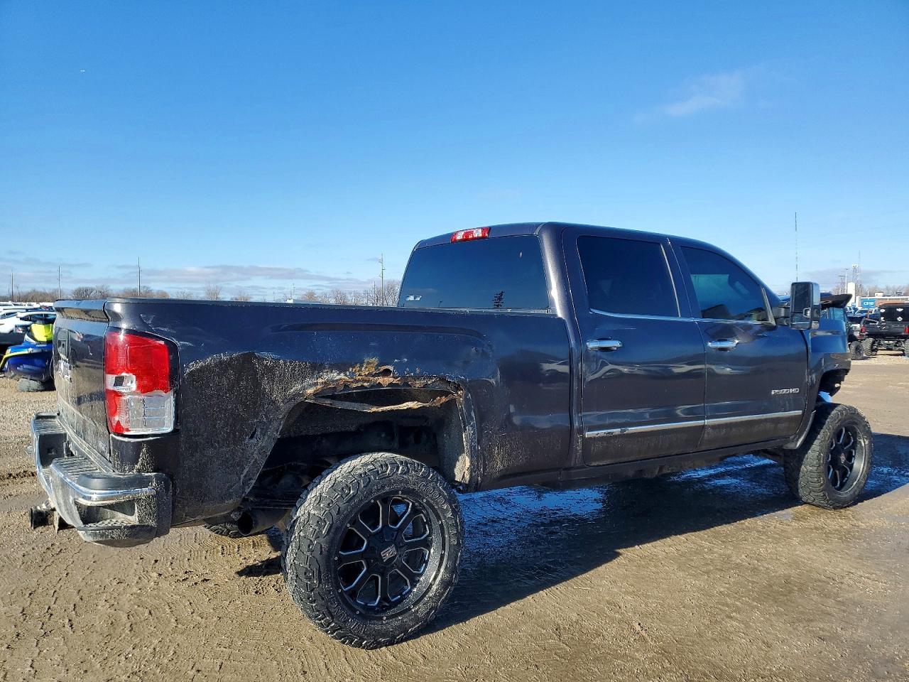 2015 GMC SIERRA K2500 SLT photo 3