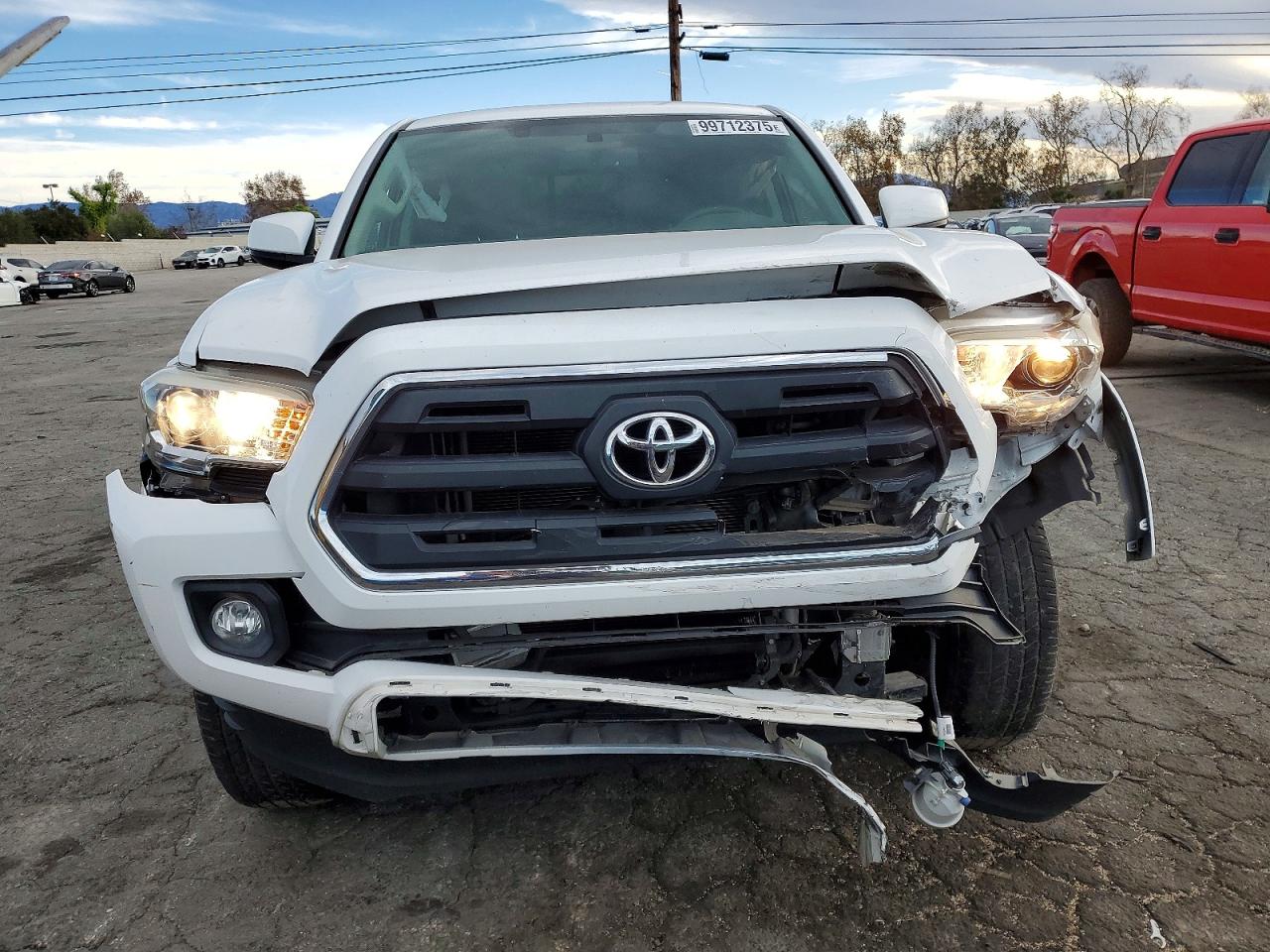 2017 TOYOTA TACOMA DOUBLE CAB photo 5