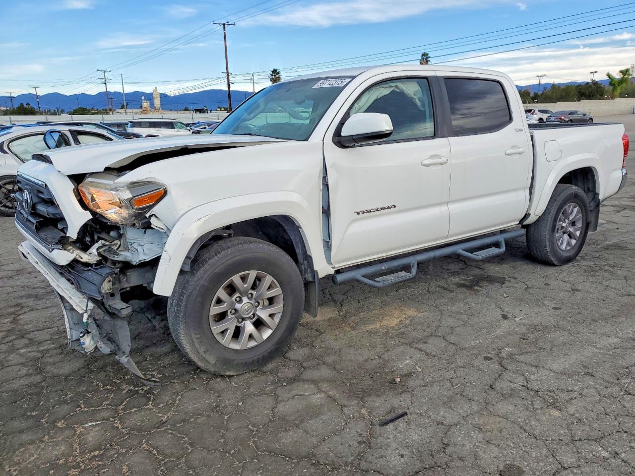 2017 TOYOTA TACOMA