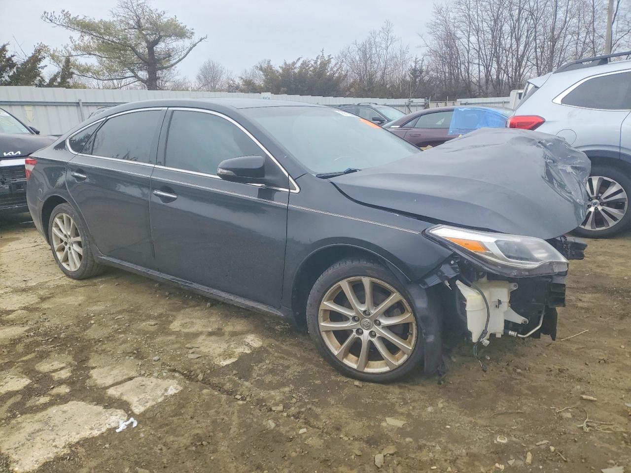 2013 TOYOTA AVALON BASE photo 4