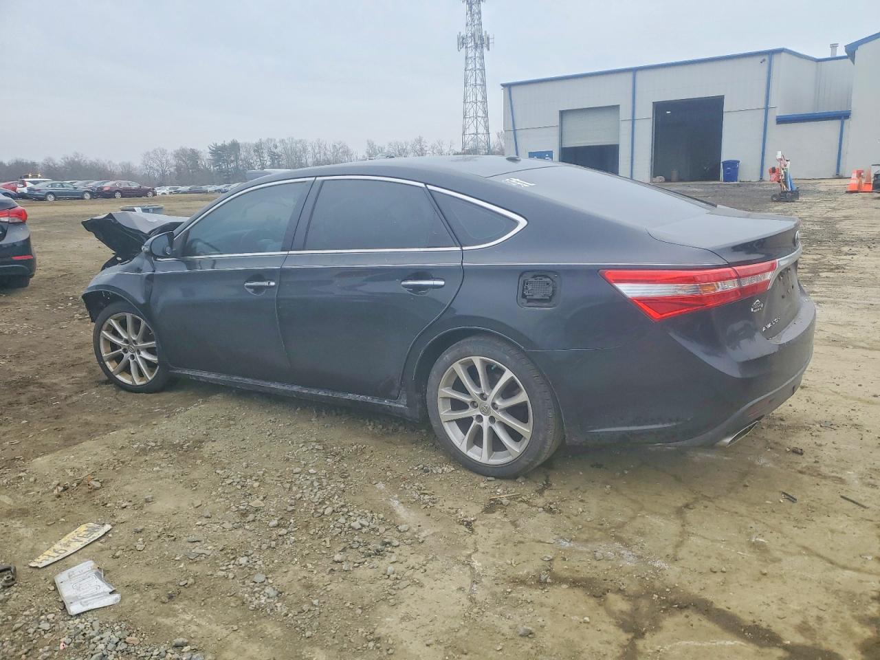 2013 TOYOTA AVALON BASE photo 2