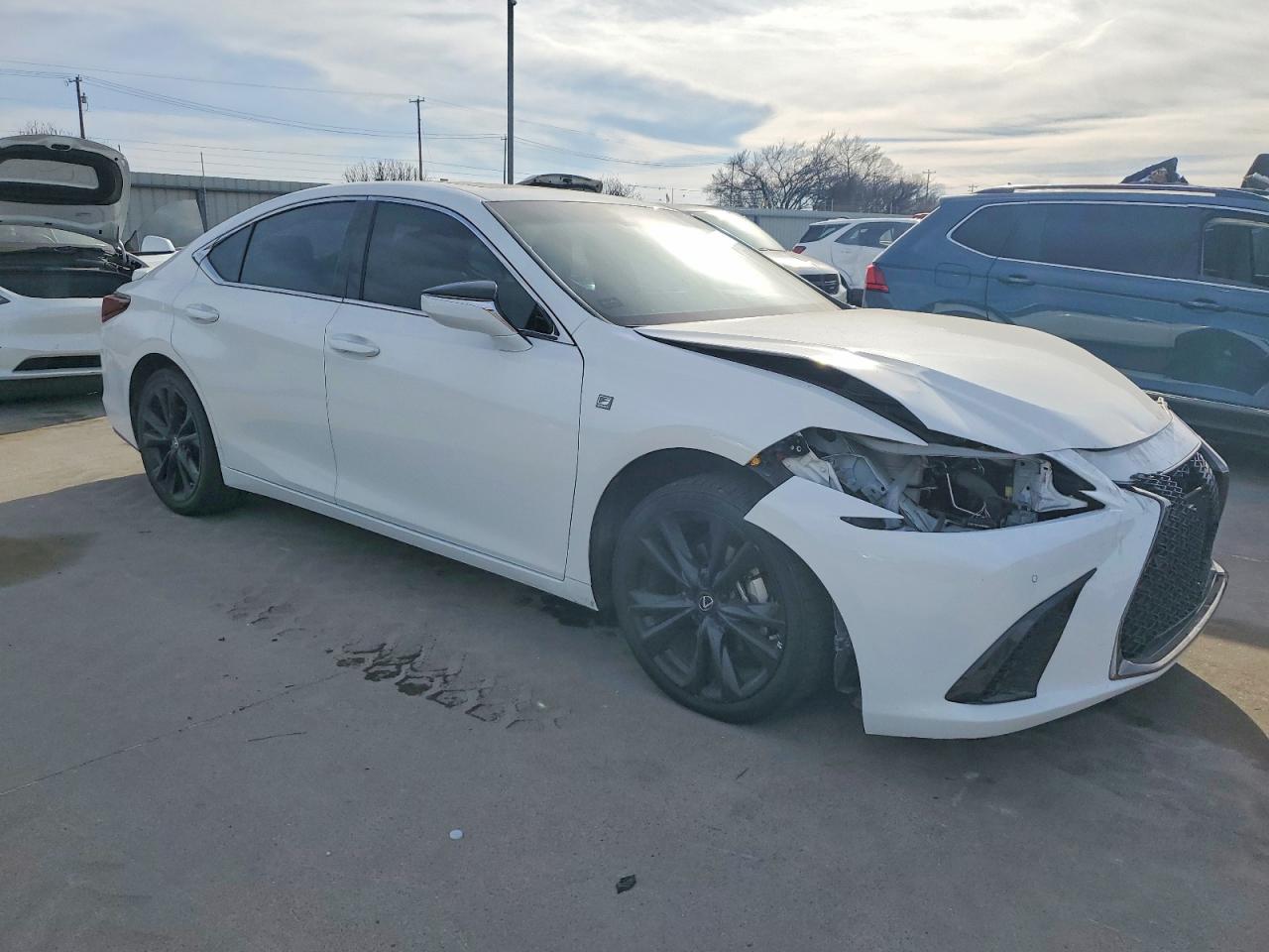 2022 LEXUS ES 350 F SPORT photo 4