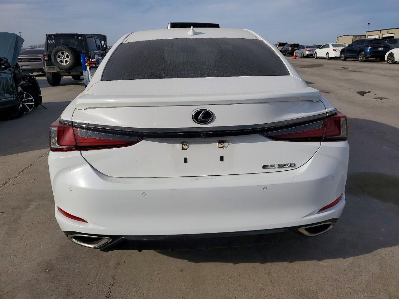 2022 LEXUS ES 350 F SPORT photo 6