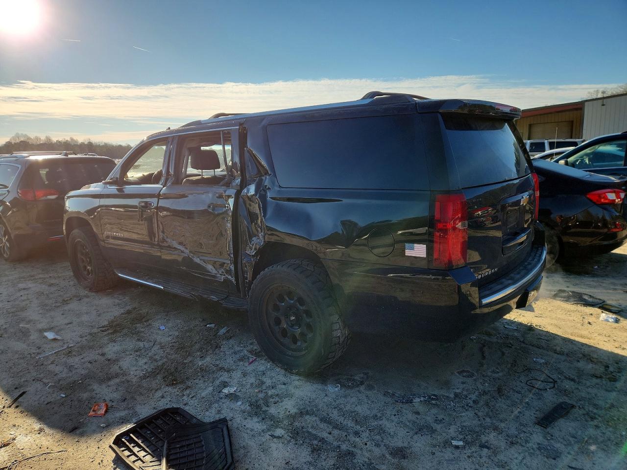 2018 CHEVROLET SUBURBAN K1500 PREMIER photo 2