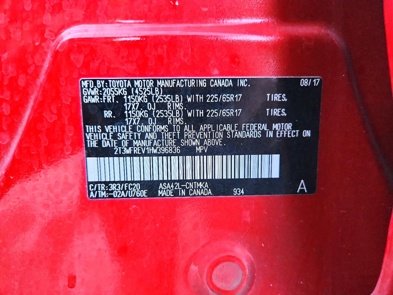 2017 TOYOTA RAV4 XLE photo 14