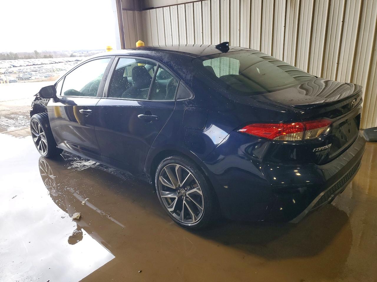 2021 TOYOTA COROLLA SE photo 2